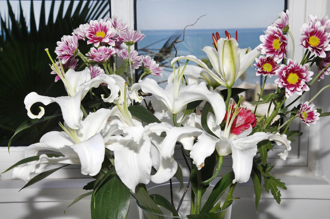 Suită Deluxe Panorama cu vedere la mare